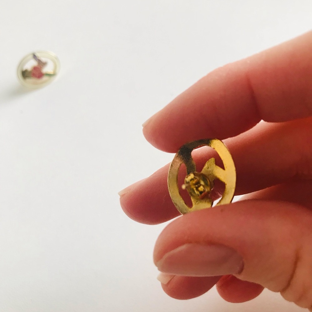2/$30 Perfect-for-Spring studs - Picture 4 of 4